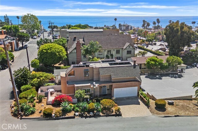 Building Photo - 390 St Ann's Dr