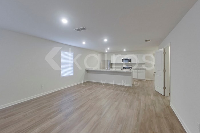 Building Photo - 358 Ironwood Ct