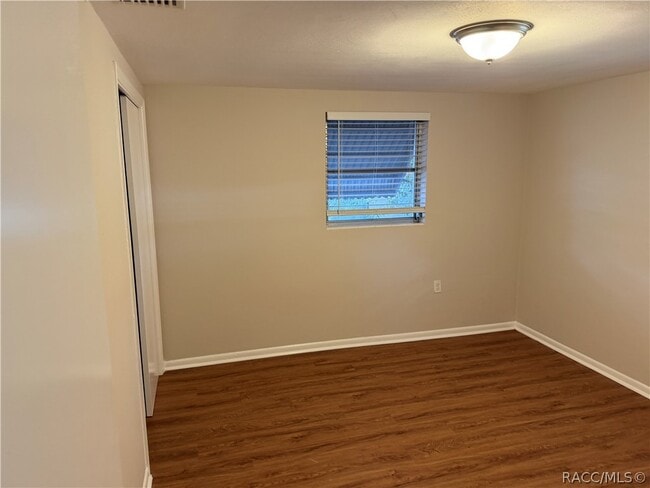 Building Photo - 7 N Jackson St