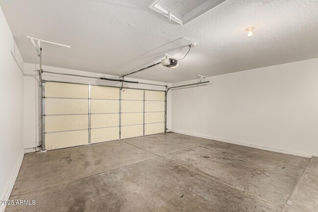 Building Photo - 40234 N Lerwick Dr