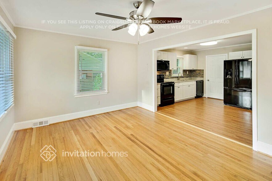 Building Photo - 2312 Markham Ct