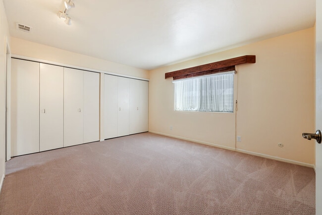 Building Photo - 741 Danica Pl