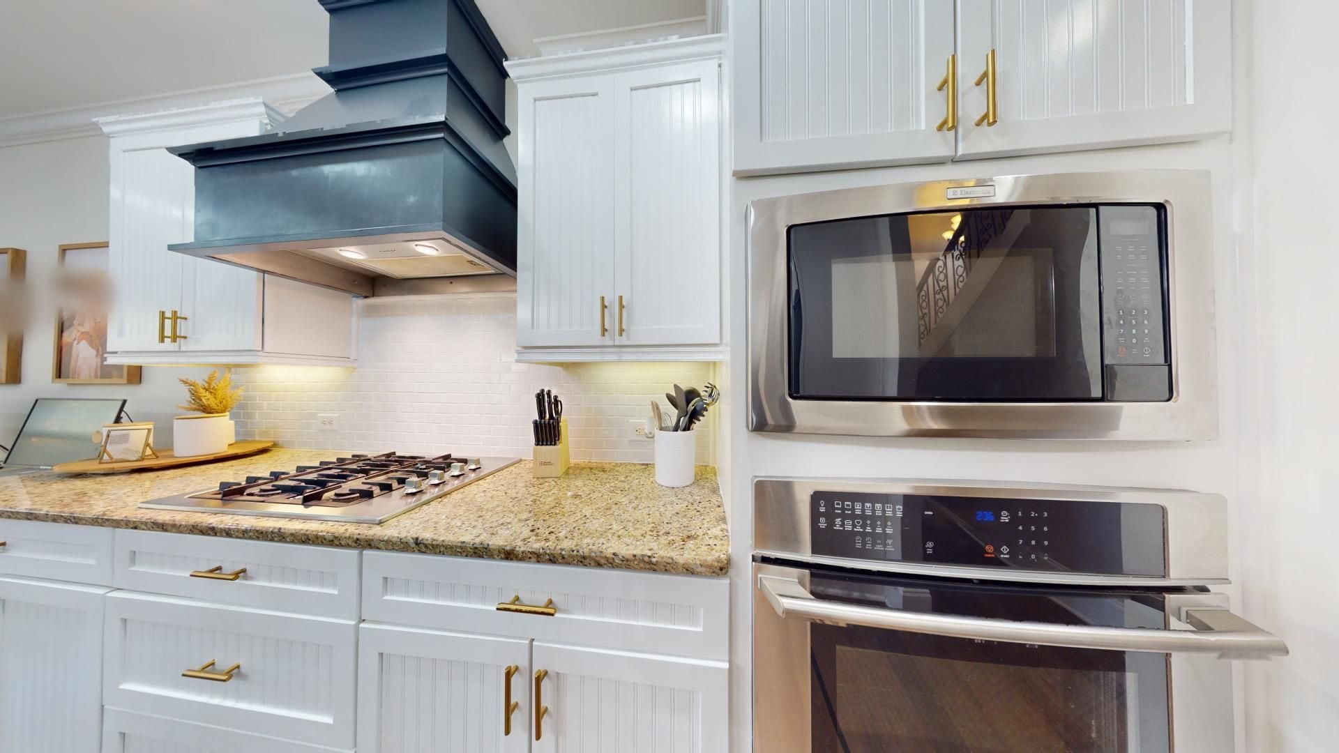 Building Photo - Asheton Lakes