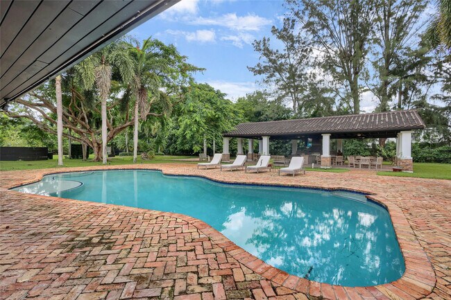 Building Photo - 14701 SW 63rd St