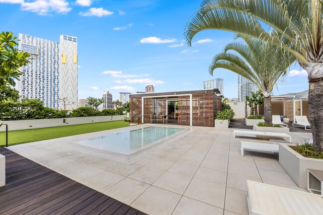 Building Photo - Experience luxury living at 'A'ali'i in the heart of Ward Village in Kaka'ako!