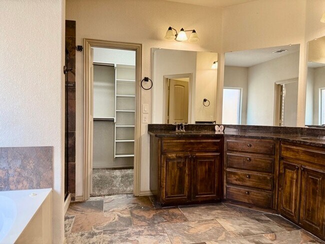 Building Photo - 1409 San Miguel Ct