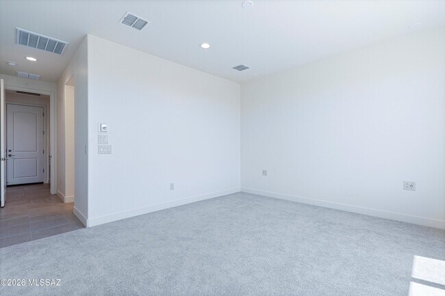 Building Photo - 30660 S Osprey Dr