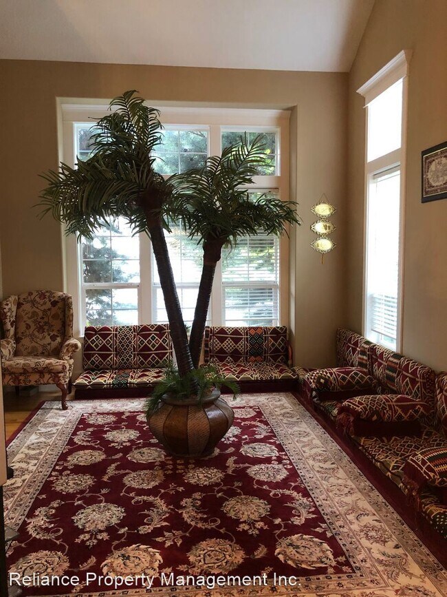 Building Photo - 16800 NW Paddington Dr