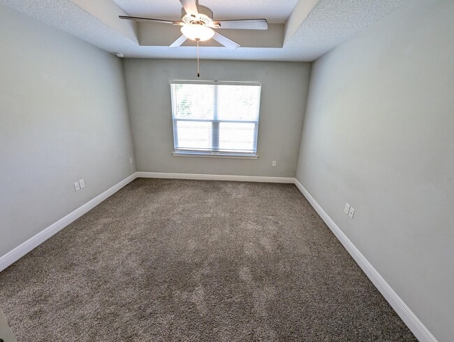 Building Photo - 5619 Charter Cir