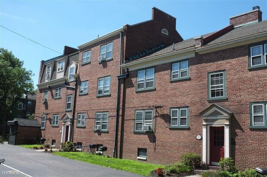 Building Photo - 721 North Ter