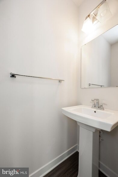 Building Photo - 430 Paperbark Sq