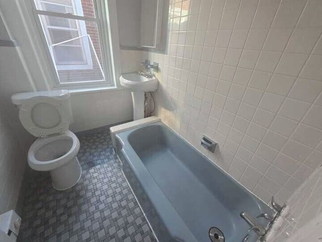 Building Photo - 30 N Dewey St