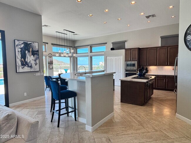 Building Photo - 7637 E Tasman Cir