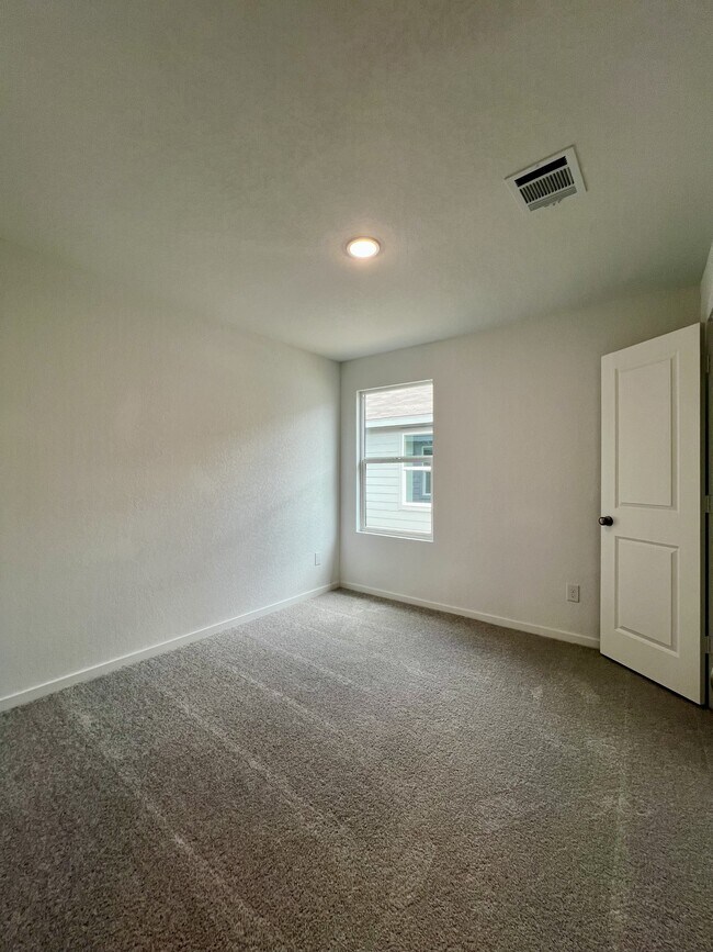 Building Photo - 9178 Trails End