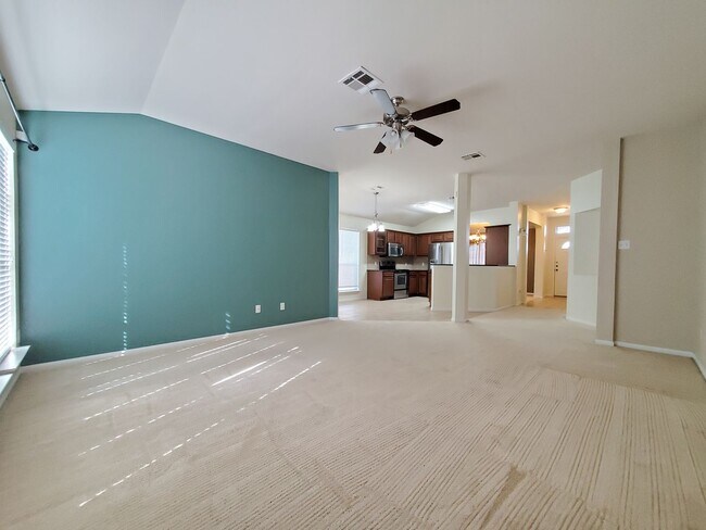 Building Photo - 4-Bedroom House for Rent in Killeen