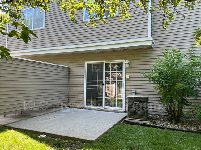 Building Photo - 6855 Woodland Ave