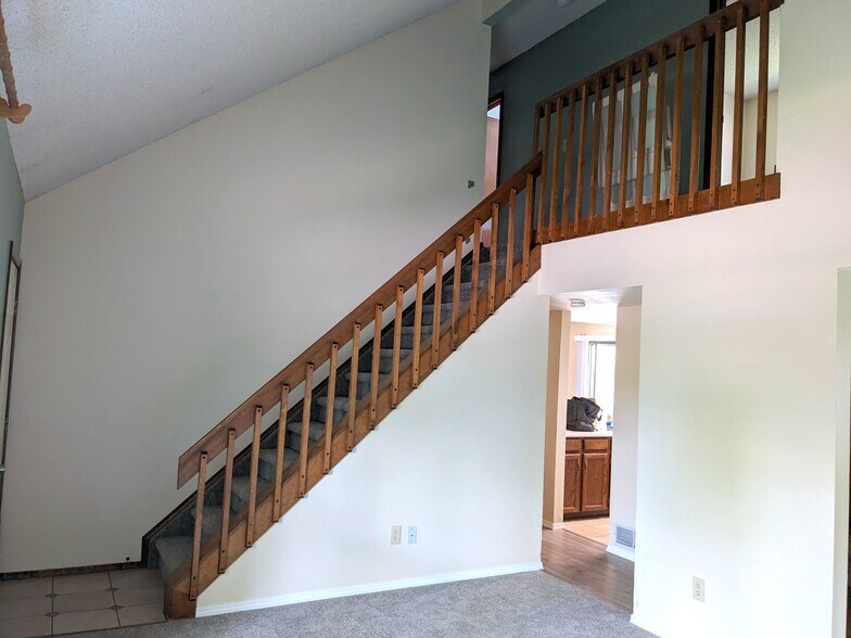 Building Photo - 6220 Pemberton Way