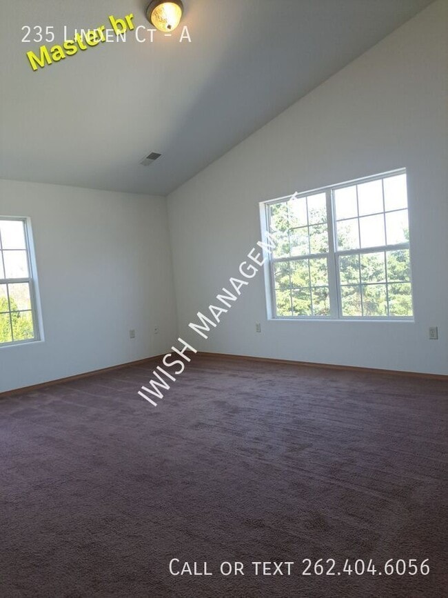 Building Photo - 235 Linden Ct