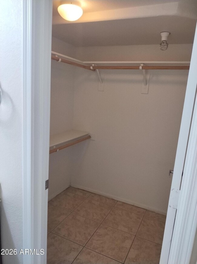 Building Photo - 16825 N 14th St