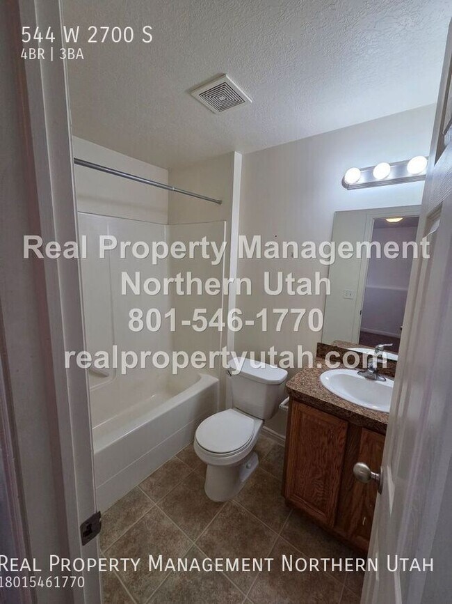 Building Photo - 544 W 2700 S