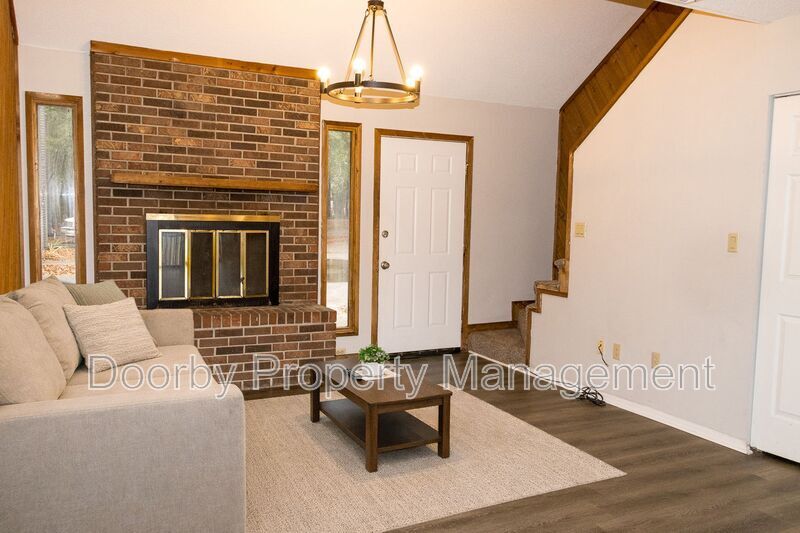 Building Photo - 18 S Germantown Rd