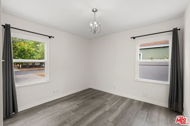 Building Photo - 6660 Balcom Ave