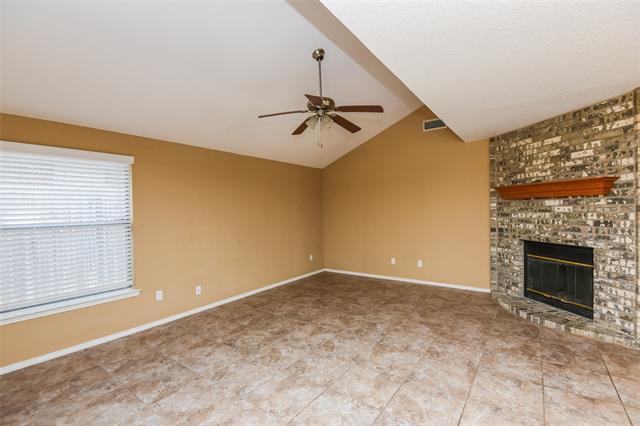 Building Photo - 634 Lemon Dr