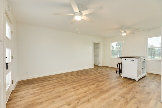 Building Photo - 7204 Avenue N 1/2 Rear