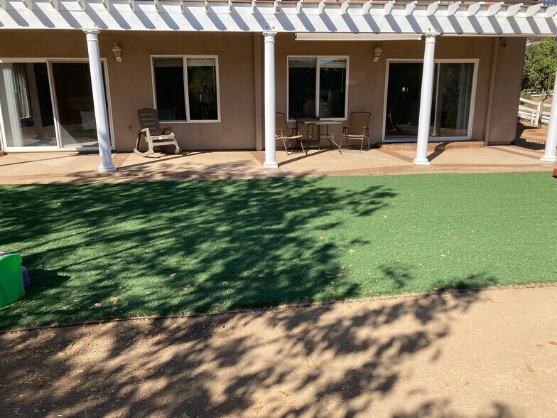 Building Photo - 11112 Calgary Way