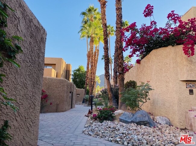 Building Photo - 73441 Foxtail Ln