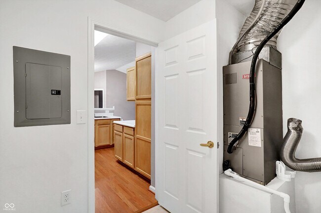 Building Photo - 239 Legends Creek Way