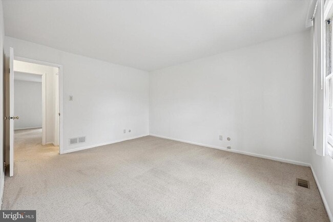 Building Photo - 128 Macklenberg Dr