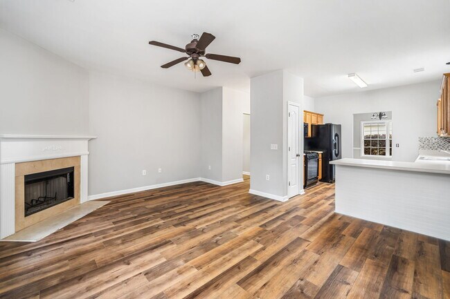 Building Photo - 82 Brookvalley Ct W