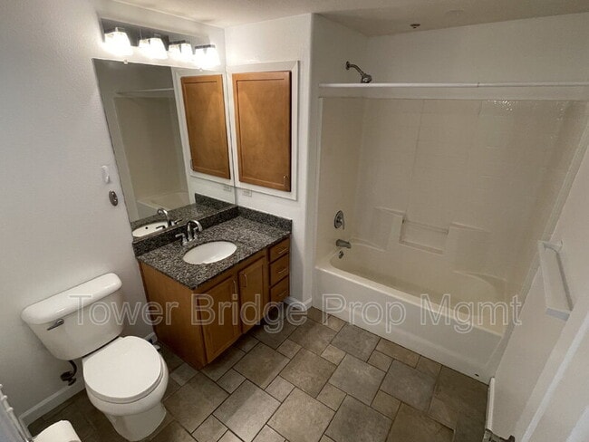 Building Photo - 4200 E Commerce Way