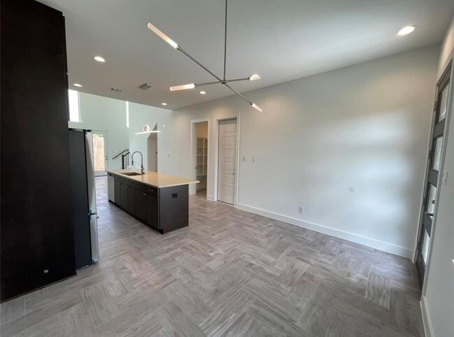 Building Photo - 1703 Cedrocanna Ln