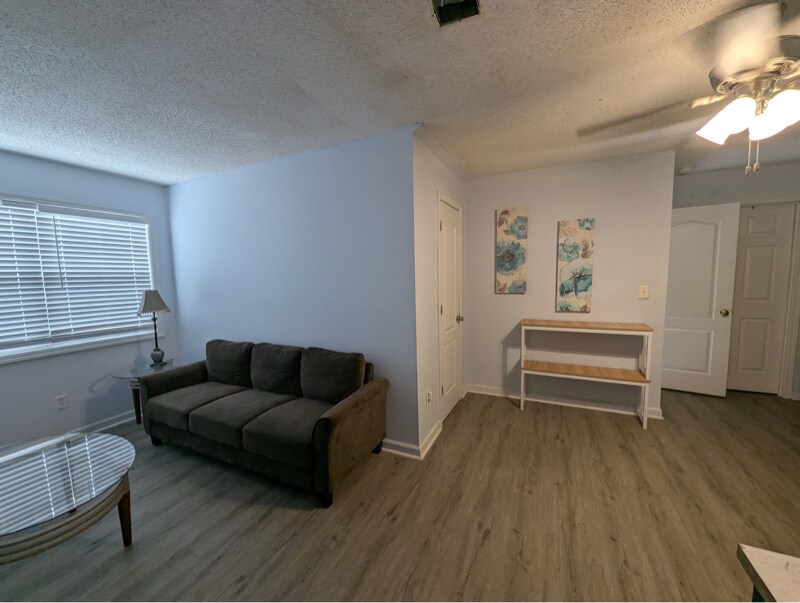 Building Photo - 1 Woodland Dr