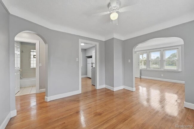 Building Photo - 1524 Cicotte Ave