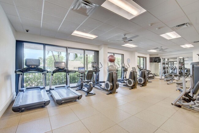 Building Photo - 4748 S Ocean Blvd