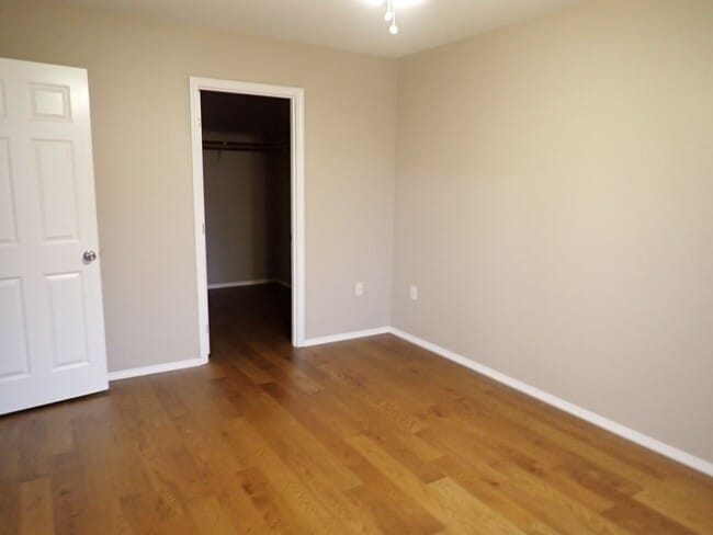 Building Photo - Great 55+ Condo