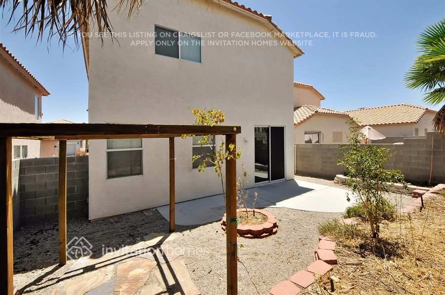 Building Photo - 3963 Indian Gold St