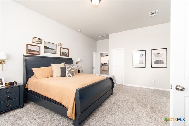Building Photo - 2161 Meridian Lp