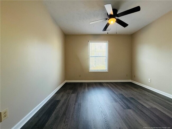 Building Photo - 962 Stewarts Creek Dr