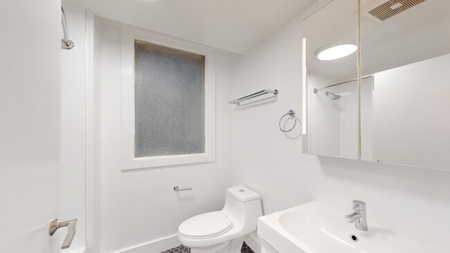 Building Photo - 1803 California St