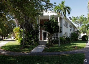 Building Photo - 1000 E Ponce De Leon Blvd
