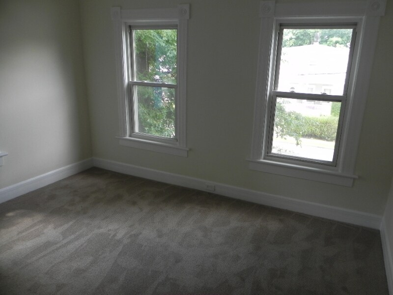 Building Photo - 2 Jefferson St