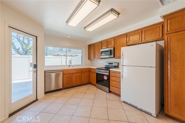 Building Photo - 9769 Hampton Ct