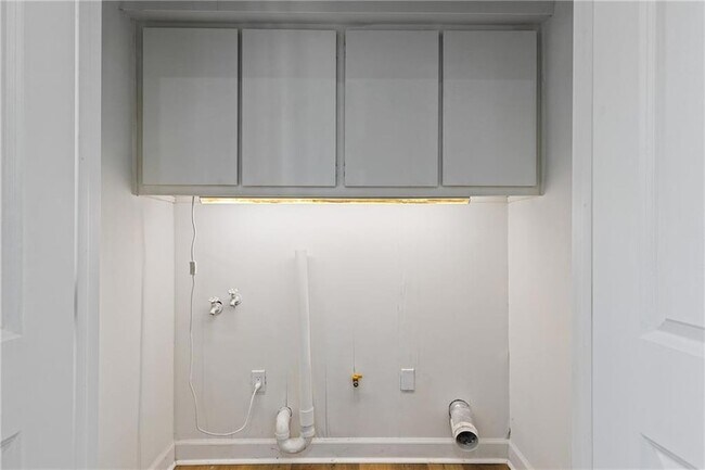 Building Photo - 542 Marino Dr