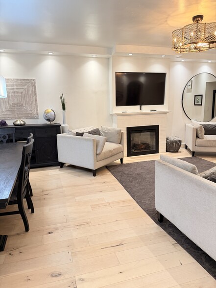 Building Photo - 176 Park Ave