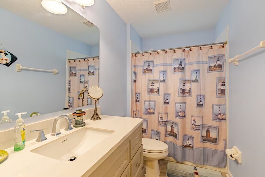 Building Photo - 4501 Treasure Cay Rd