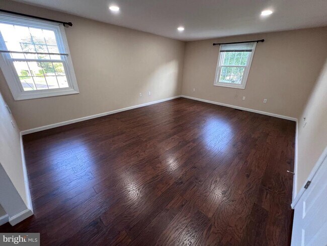 Building Photo - 8801 Strause Ct